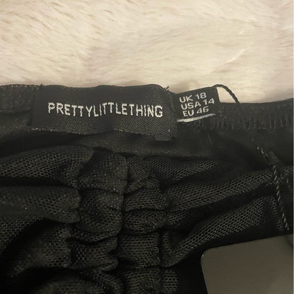 PrettyLittleThings black mesh ruched bardot bodycon dress off the shoulders - Picture 3 of 4